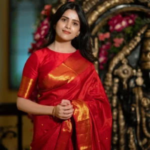 Thanuja Puttaswamy full photo in traditional Indian outfit — Kannada actress and television personality